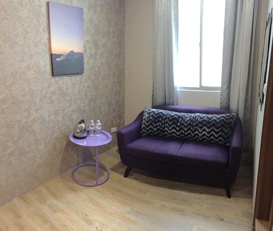Cozy Cozy Hostel Tainan Esterno foto