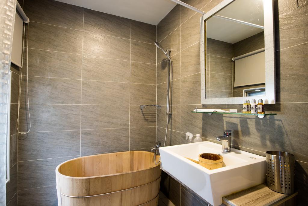 Cozy Cozy Hostel Tainan Esterno foto